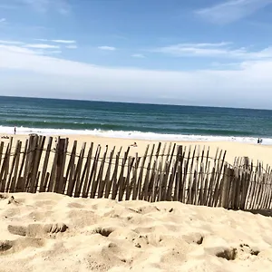  Appartement à 400m De La Avec Piscine